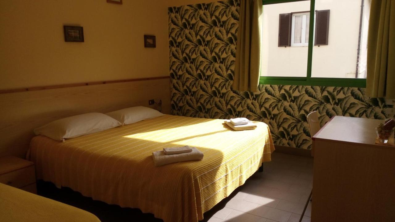 Hotel Lupo Di Mare Marina di Castagneto Carducci Εξωτερικό φωτογραφία